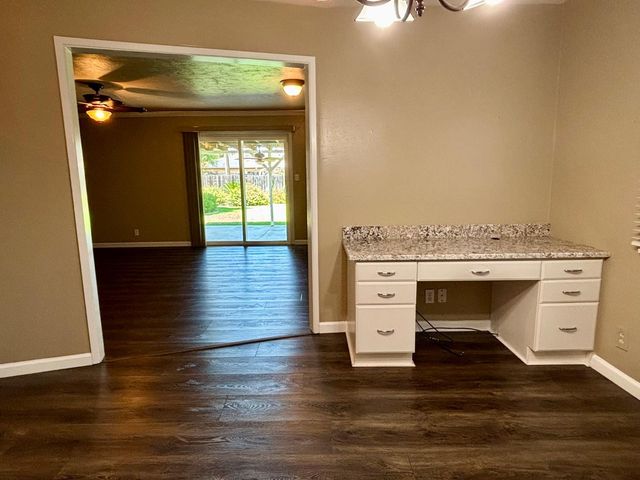 4425 E Indianapolis Avenue, Fresno, CA 93726