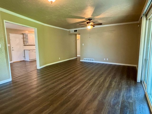 4425 E Indianapolis Avenue, Fresno, CA 93726