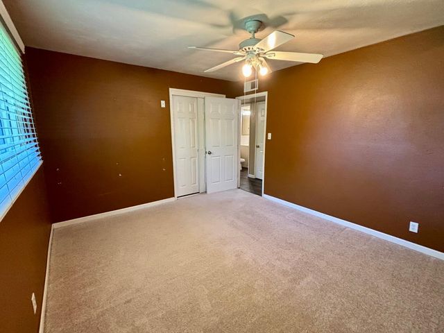 4425 E Indianapolis Avenue, Fresno, CA 93726