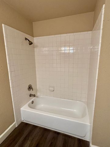 4425 E Indianapolis Avenue, Fresno, CA 93726