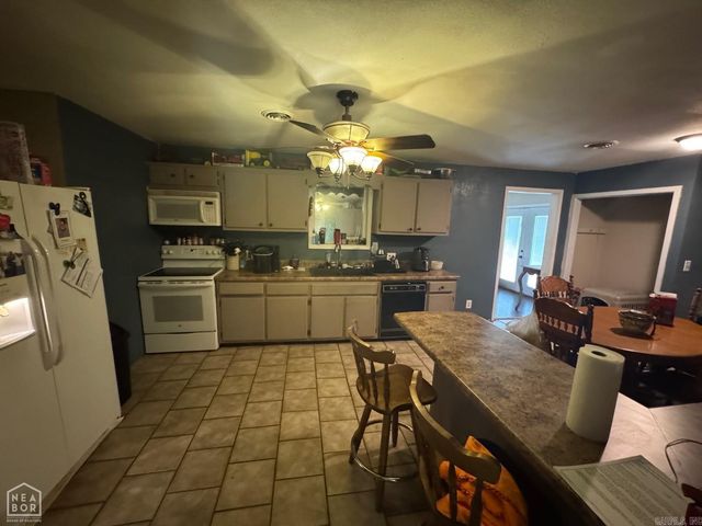 71 Manley Lane, Brookland, AR 72417