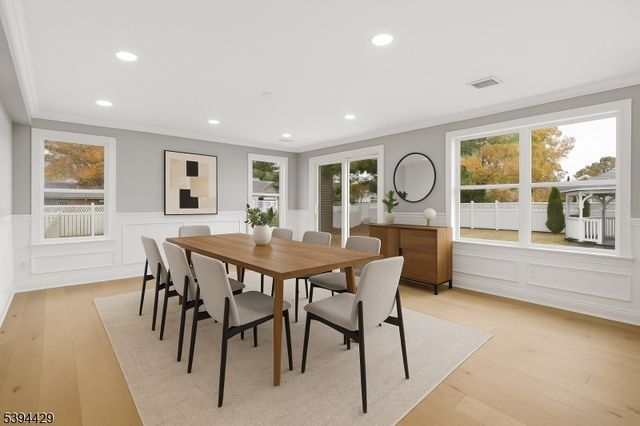 230 Oak Dr, Middlesex Boro, NJ 08846