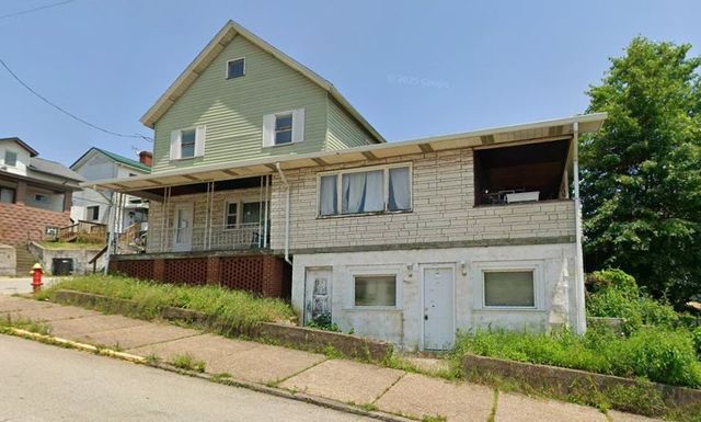 720 Center St, Tarentum, PA 15084