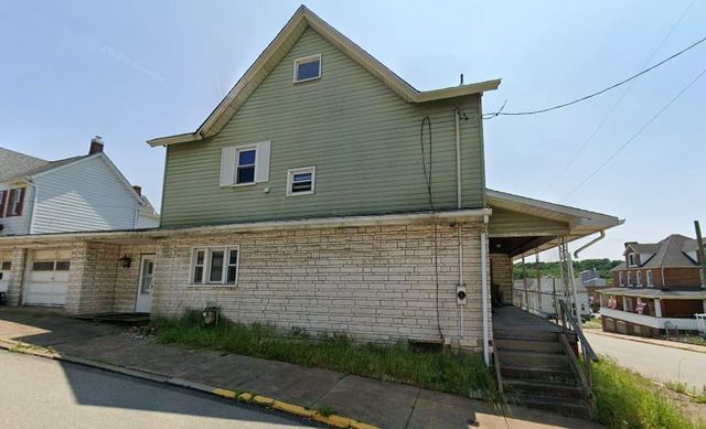 720 Center St, Tarentum, PA 15084