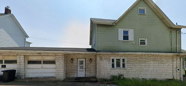 720 Center St, Tarentum, PA 15084