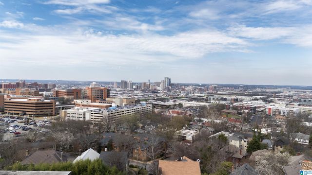 2990 Rhodes Cir S Apt 310, Birmingham, AL 35205