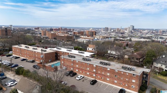 2990 Rhodes Cir S Apt 310, Birmingham, AL 35205