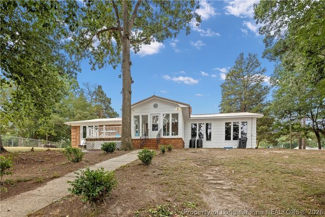 113 Lakeview Drive, Red Springs, NC 28377