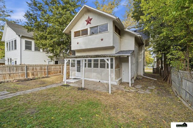 3119 R Street, Lincoln, NE 68503