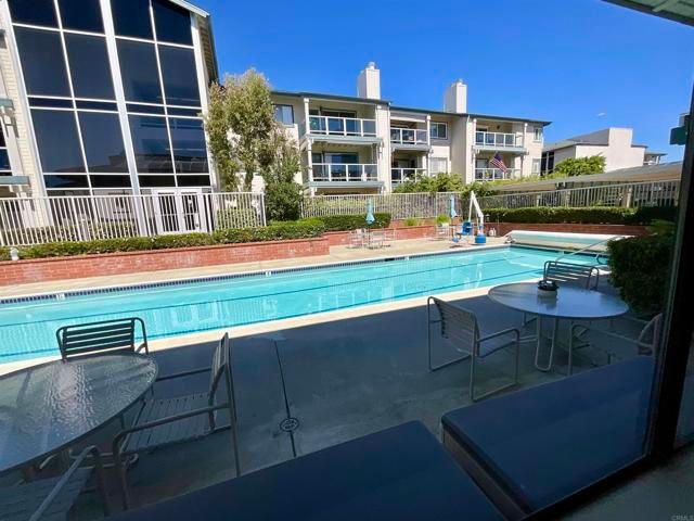 1560 Circa Del Lago D201, San Marcos, CA 92078