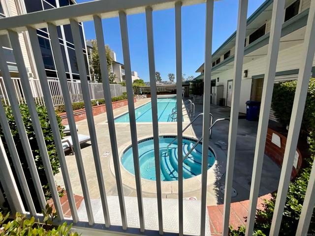 1560 Circa Del Lago D201, San Marcos, CA 92078