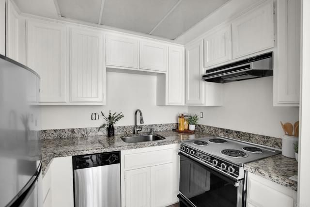 1560 Circa Del Lago D201, San Marcos, CA 92078