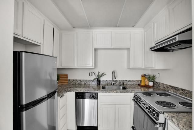 1560 Circa Del Lago D201, San Marcos, CA 92078