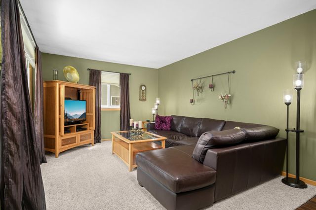 117 91st Lane NE, Blaine, MN 55434