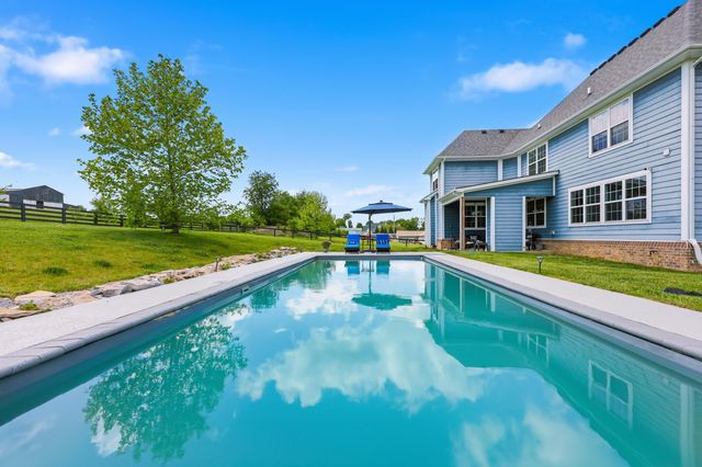 105 Delaney Ferry Road, Versailles, KY 40383