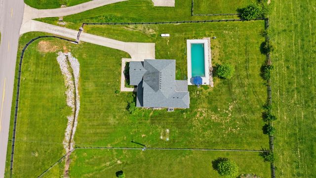 105 Delaney Ferry Road, Versailles, KY 40383