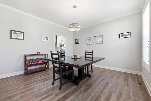 105 Delaney Ferry Road, Versailles, KY 40383