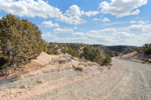 19 Del Charro, Lamy, NM 87540