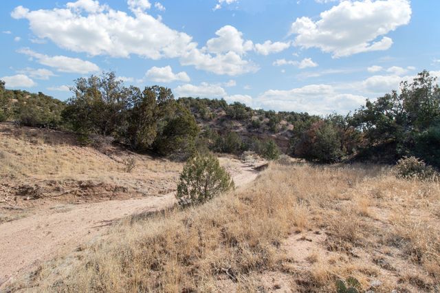 19 Del Charro, Lamy, NM 87540