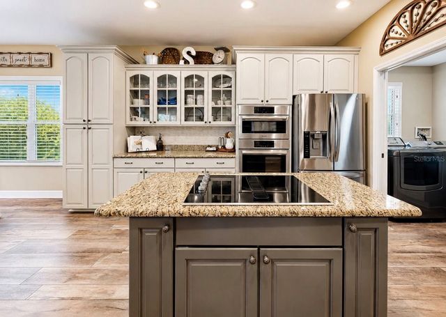 10619 LITHIA ESTATES DRIVE, Lithia, FL 33547