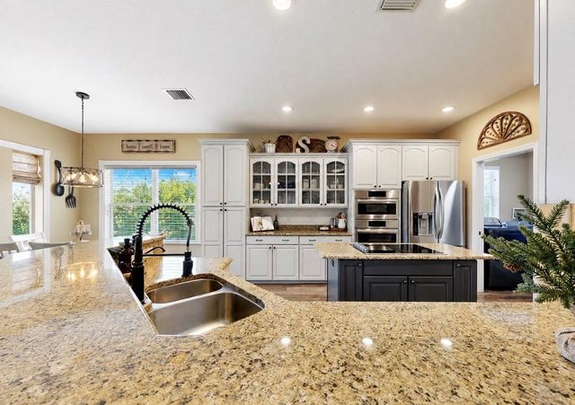 10619 LITHIA ESTATES DRIVE, Lithia, FL 33547