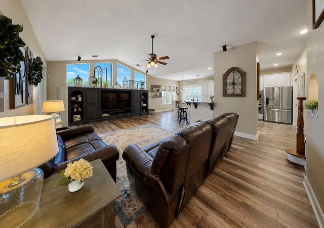 10619 LITHIA ESTATES DRIVE, Lithia, FL 33547