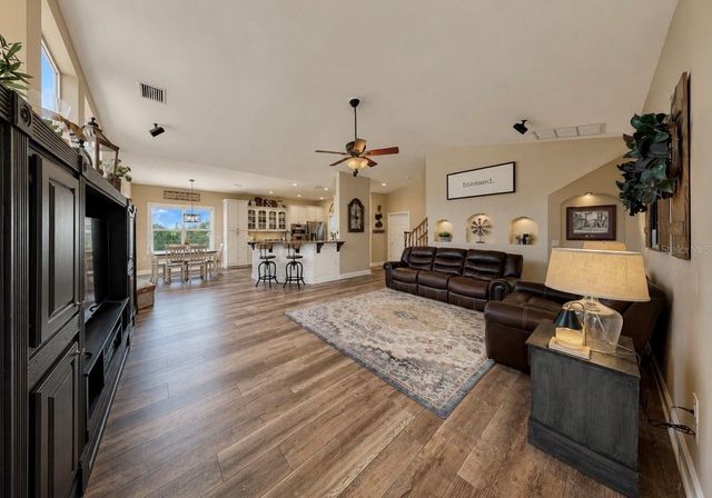10619 LITHIA ESTATES DRIVE, Lithia, FL 33547
