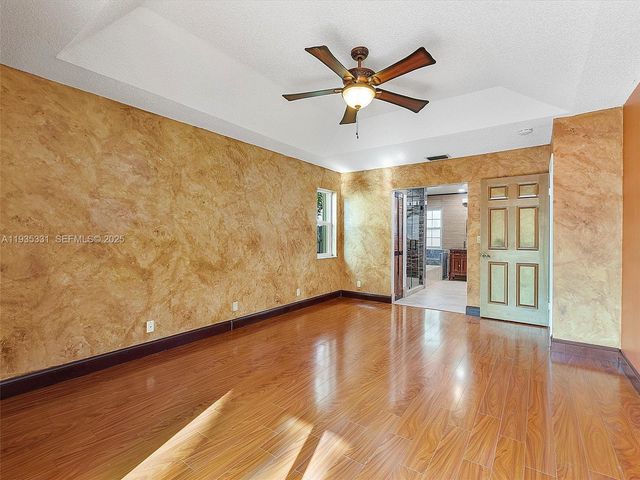 931 SW 150th Ave, Sunrise, FL 33326