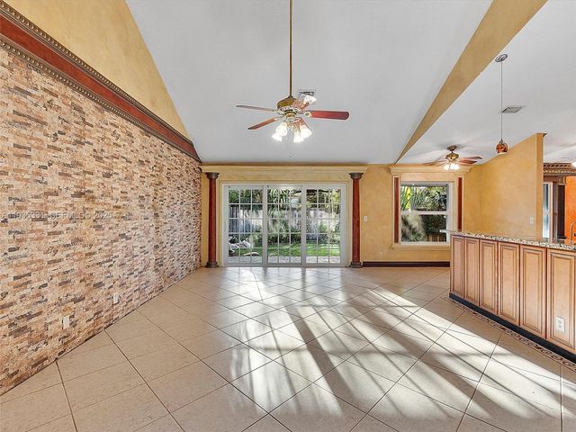 931 SW 150th Ave, Sunrise, FL 33326