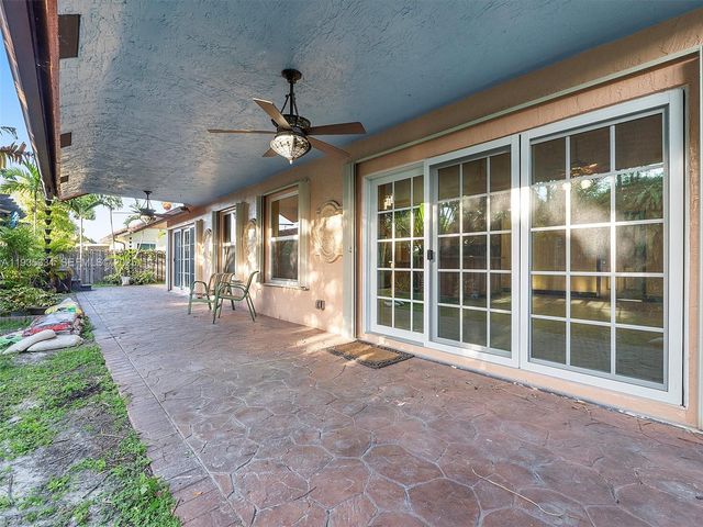 931 SW 150th Ave, Sunrise, FL 33326