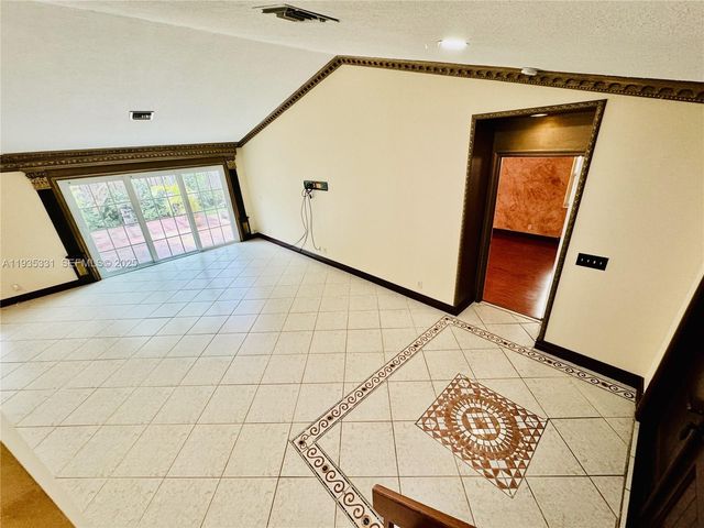 931 SW 150th Ave, Sunrise, FL 33326