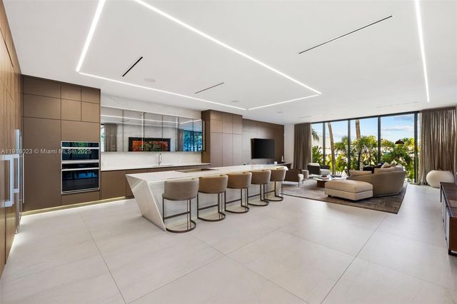 769 NE 77th Ter, Miami, FL 33138