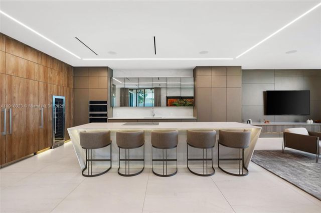 769 NE 77th Ter, Miami, FL 33138