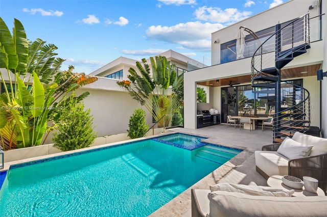 769 NE 77th Ter, Miami, FL 33138