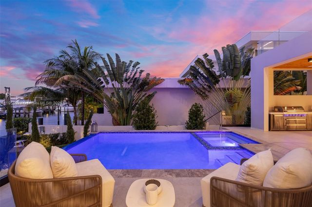 769 NE 77th Ter, Miami, FL 33138