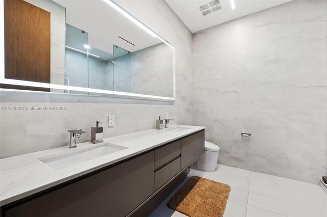 769 NE 77th Ter, Miami, FL 33138