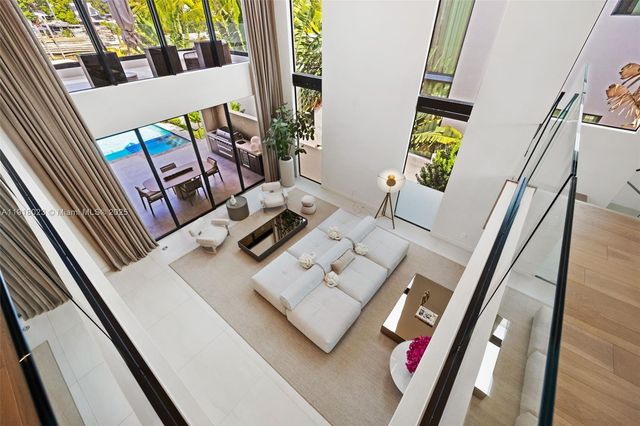 769 NE 77th Ter, Miami, FL 33138