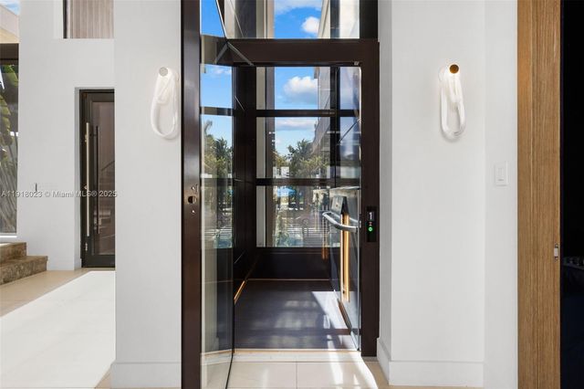 769 NE 77th Ter, Miami, FL 33138