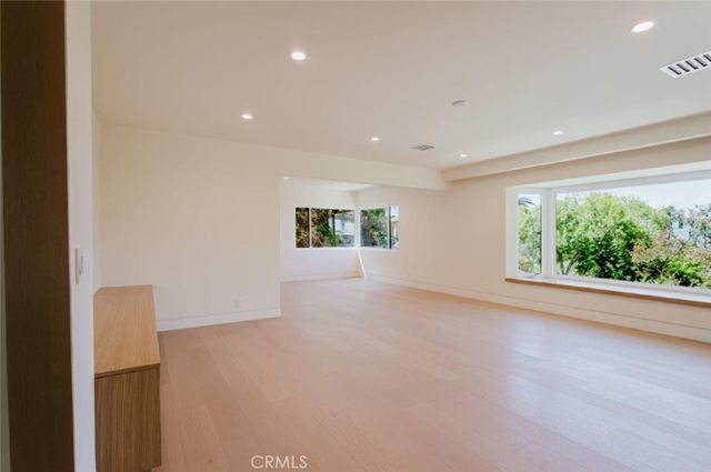 401 Brockmont Drive, Glendale, CA 91202