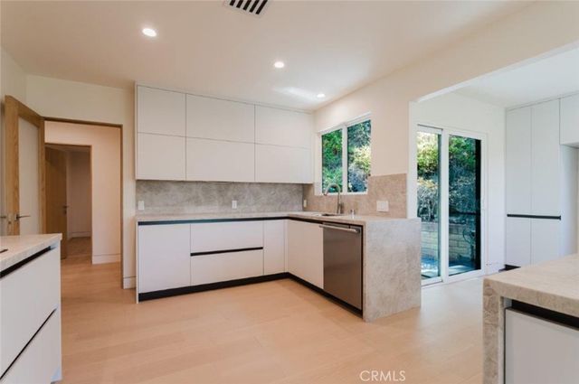 401 Brockmont Drive, Glendale, CA 91202