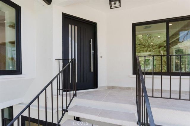 401 Brockmont Drive, Glendale, CA 91202