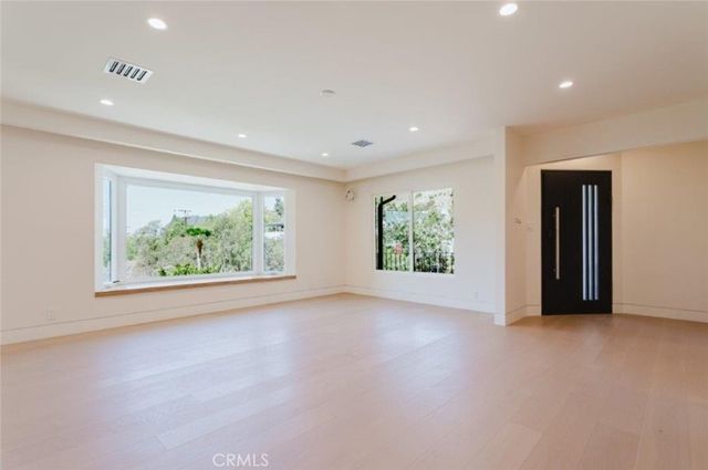 401 Brockmont Drive, Glendale, CA 91202