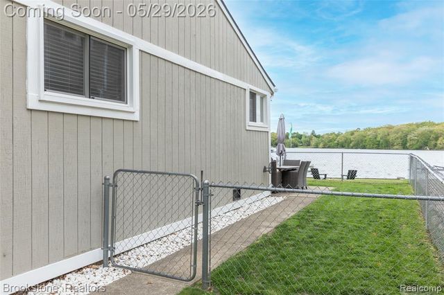 7900 Detroit Boulevard, West Bloomfield, MI 48323
