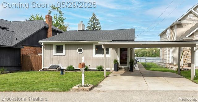 7900 Detroit Boulevard, West Bloomfield, MI 48323