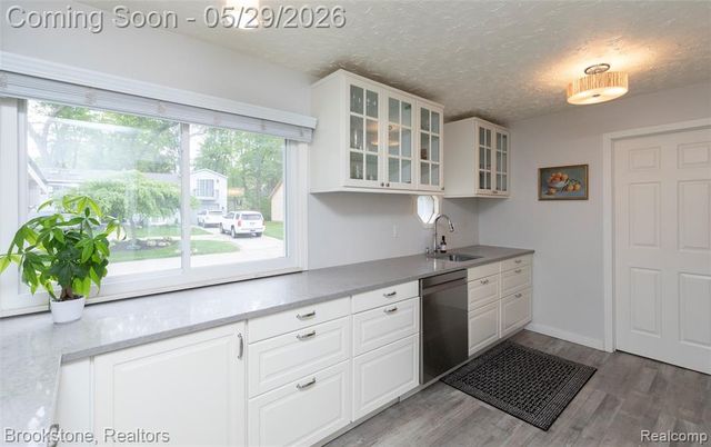7900 Detroit Boulevard, West Bloomfield, MI 48323
