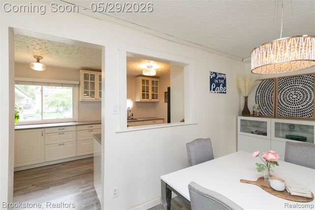 7900 Detroit Boulevard, West Bloomfield, MI 48323