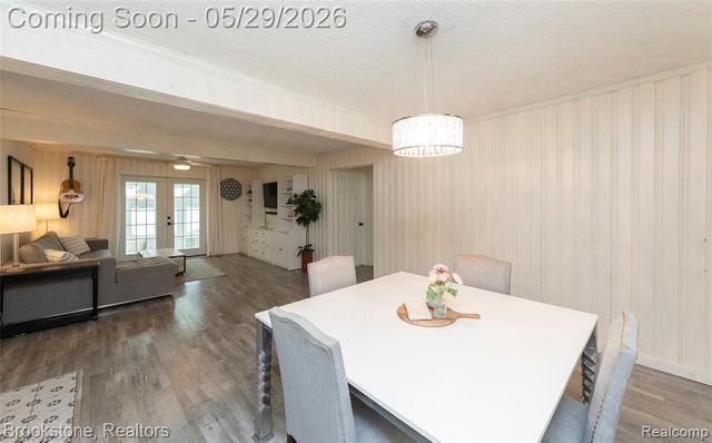 7900 Detroit Boulevard, West Bloomfield, MI 48323