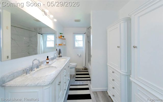 7900 Detroit Boulevard, West Bloomfield, MI 48323