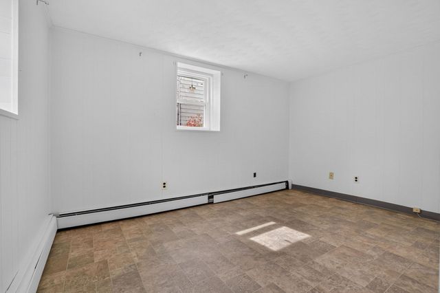46 Grapevine Ave, Lexington, MA 02421