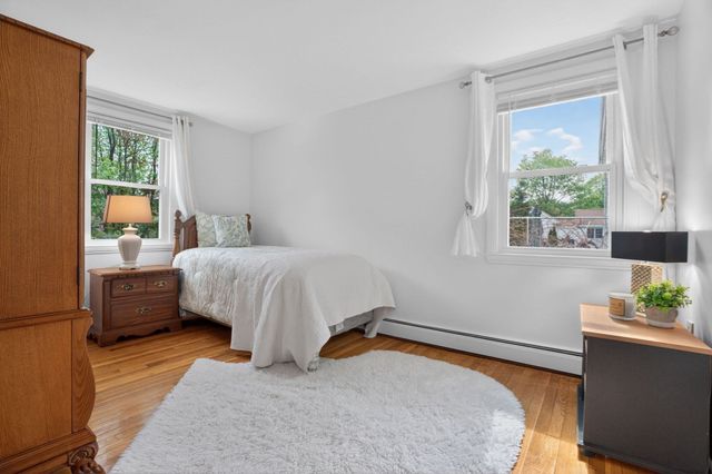 46 Grapevine Ave, Lexington, MA 02421